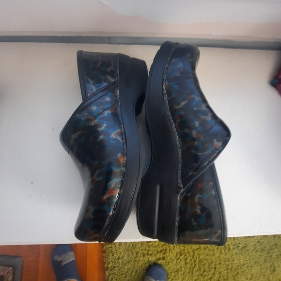 Dansko Patterned Clogs - Picture 4 of 7